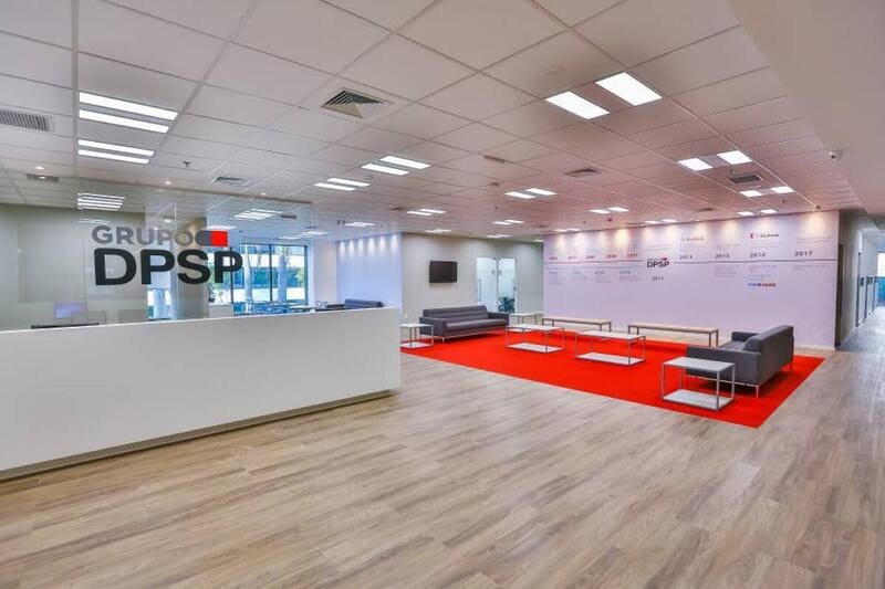 Grupo DPSP expande a linha de marcas próprias e define 100 lançamentos 2 | Brazil Economy No ano passado, o Grupo DPSP expandiu o projeto com máquinas de venda automática, mais conhecidas como Vending Machines, para disponibilizar acesso à multiplicidade de produtos de marcas próprias da rede de forma rápida e prática