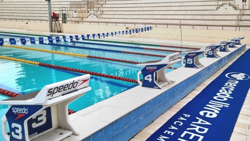 Movimento anfíbio: 35% da receita da Speedo já são de esportes fora da água 2 | Brazil Economy Speedo Multisport firmou parceria com a Mercado Livre Arena Pacaembu, para patrocinar a área de esportes aquáticos da futura da Loja do Paca e fazer ativações na Piscina Mercado Livre