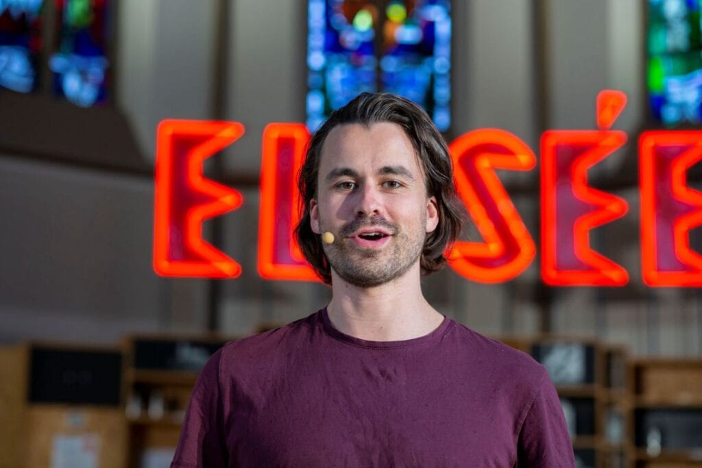 Raphael Allstadt, CEO global e cofundador da tl;dv: Brasil se destaca pela cultura de reuniões e comunicação intensa no ambiente corporativo
