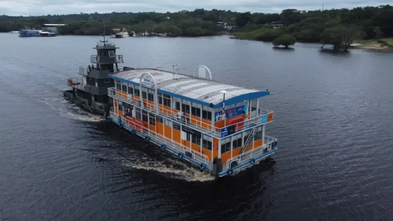 Gigante americana, Cisco se reinventa e cresce dois dígitos ao ano no Brasil 3 | Brazil Economy Parceria da Cisco com o Senac Amazonas foi ampliada para a criação da 1ª Academia Fluvial do Cisco Networking Academy, na Balsa-Escola da entidade