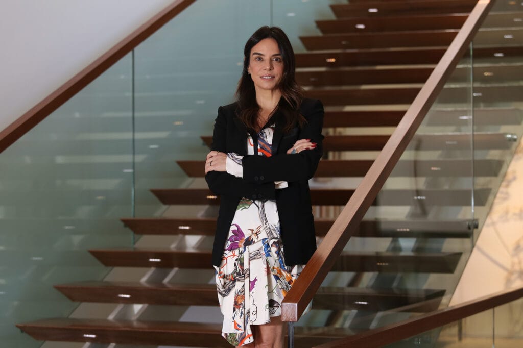 Intercâmbio em alta: brasileiros cruzam fronteiras em busca de conhecimento 1 | Brazil Economy Christina Bicalho, vice-presidente do STB, afirma que muitos estão realizando o sonho do primeiro intercâmbio agora