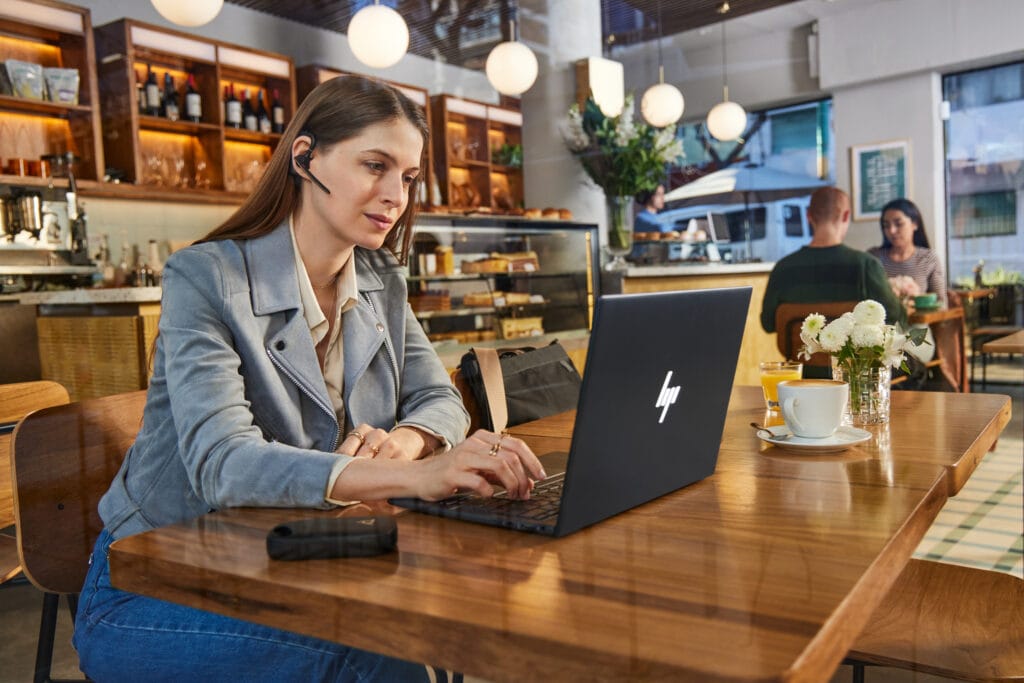 HP avança com três linhas de negócios: PCs, impressoras e outsourcing