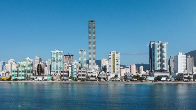 O Villa Maiorca, edifício mais alto da foto, se tornará um dos ícones da construtora Gandin em sofisticação