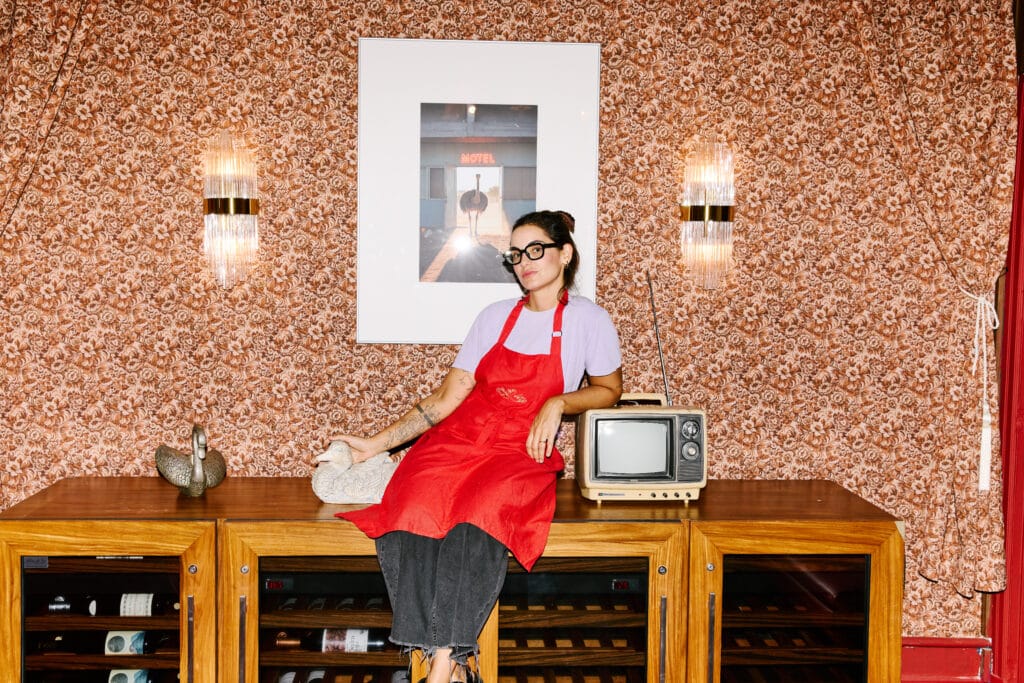 A alta gastronomia da chef Renata Vanzetto renasce no descolado restaurante Motel 1 | Brazil Economy A chef Renata Vanzetto diz que a receita é investir em novos formatos