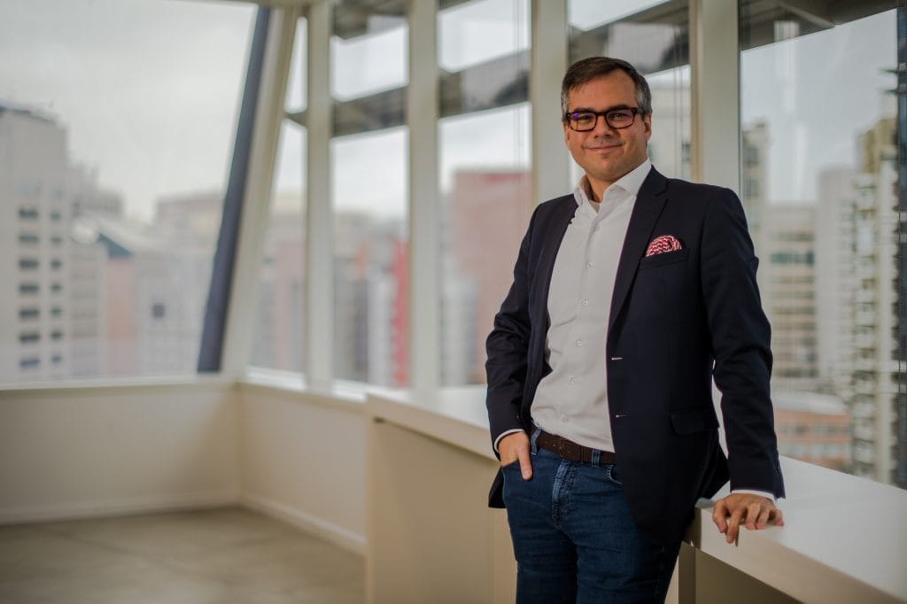 “A economia não tem capacidade de demandar mão de obra para fazer a revolução necessária” 1 | Brazil Economy Denis Balague é diretor de Inovação e do Wavespace da EY para América Latina