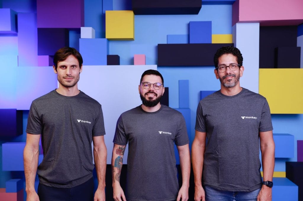 Monkey salta no mapa, estreia no México e leva fôlego financeiro às PMEs locais 1 | Brazil Economy Da esquerda para a direita: os cofundadores Bruno Oliveira (COO), Felipe Adorno (CTO) e Gustavo Muller (CEO)