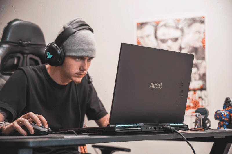 Para crescer, Avell lança supernotebook e entra nos setores corporativo e de acessórios 2 | Brazil Economy Em vários modelos, a Avell é a única no Brasil a oferecer placas gráficas da série 50 da Nvidia