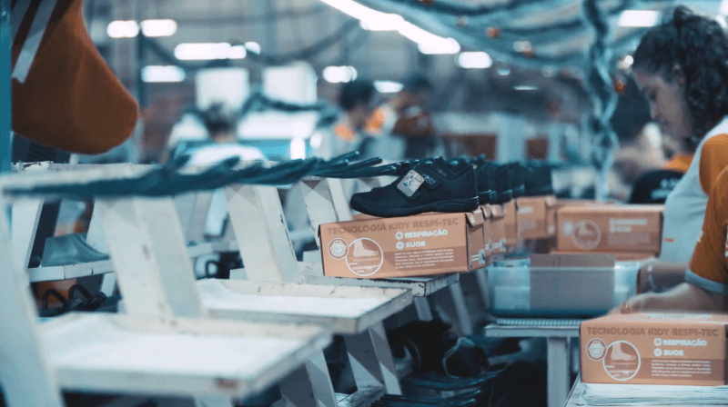 Com sotaque chinês e pegada brasileira, Kidy Calçados visa dobrar presença internacional 2 | Brazil Economy Hoje, são mais de 60 países que compram os calçados da fabricante paulista, que tem fábricas em Birigui e em Três Lagoas (MS)