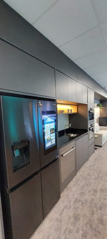 Hisense avança no Brasil para jogar Copa do Mundo de TV, linha branca e ar-condicionado 2 | Brazil Economy Hisense inaugurou quinta-feira (5) seu escritório em São Paulo, sede da empresa para a América Central e América do Sul, e também um showroom para apresentar sua linha de produtos a parceiros