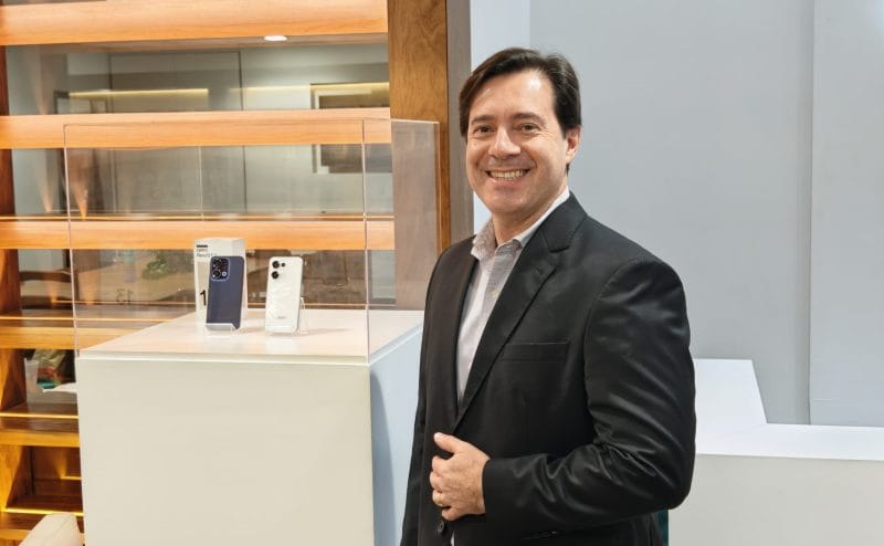 Made in Brazil, OPPO mira público geek. Plano é alcançar 2º lugar em vendas de smartphones 2 | Brazil Economy André Alves, executivo sênior de vendas da OPPO Brasil