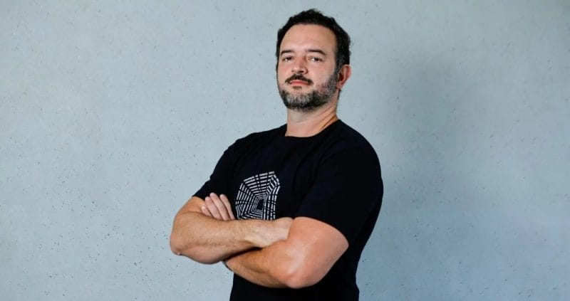 Rodrigo Bocchi, fundador e CEO da Delfia, curadoria de jornadas digitais