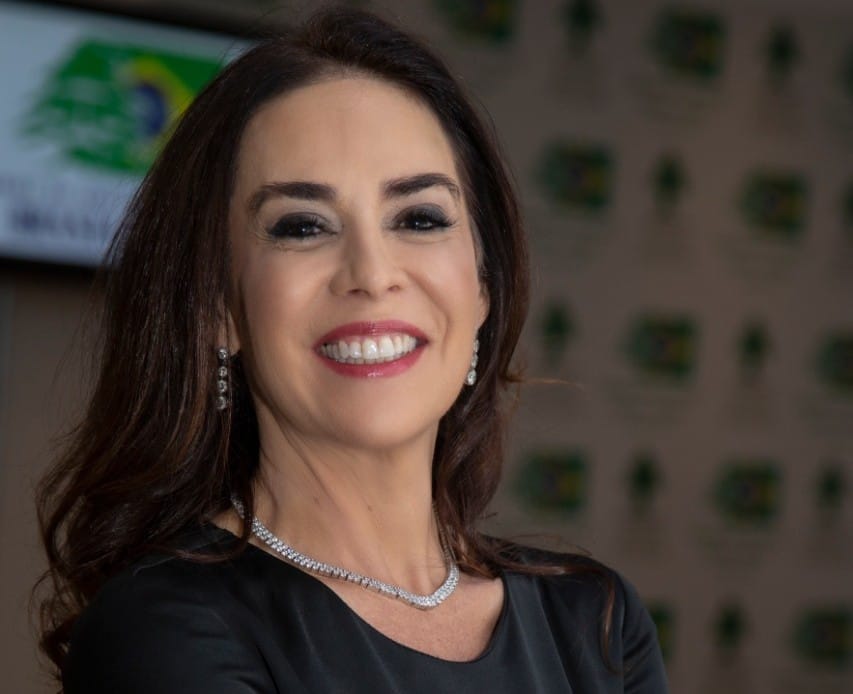 Renata Abalém: "Se o consumidor é brasileiro, o critério de validade é o contrato, e não a caneta de outro país"