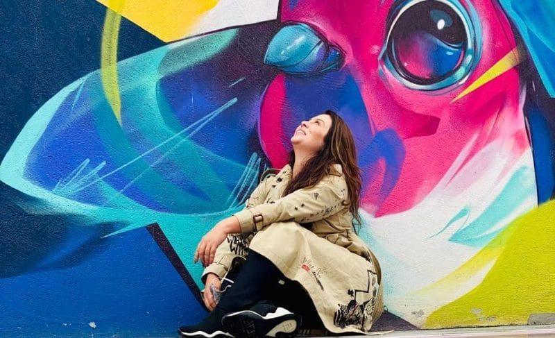 Construtora Cavazani aposta no “Minha Casa Minha Arte” e prepara salto bilionário 11 | Brazil Economy Cecília Cavazani decidiu em 2017 que todos seus empreendimentos teriam pinturas do artista Guilherme Asthma