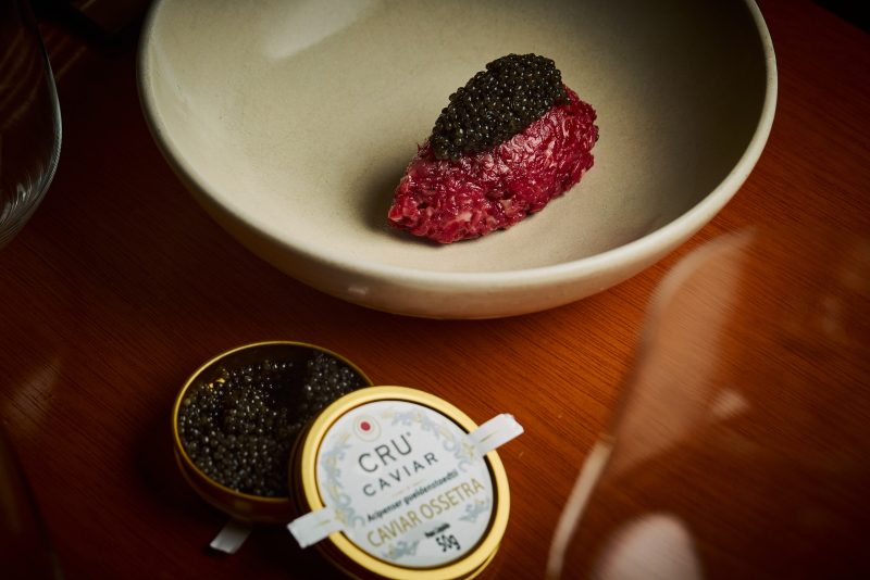 Lata de Ossetra da Cru Caviar, vendida no Brasil a R$ 12 mil o quilo
