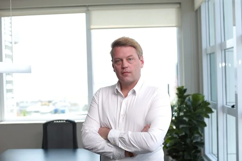 Ernesto Otero, CEO e fundador da HausBank, destaca que a proposta do banco é suprir carências específicas de profissionais e empresas que atuam no mercado imobiliário