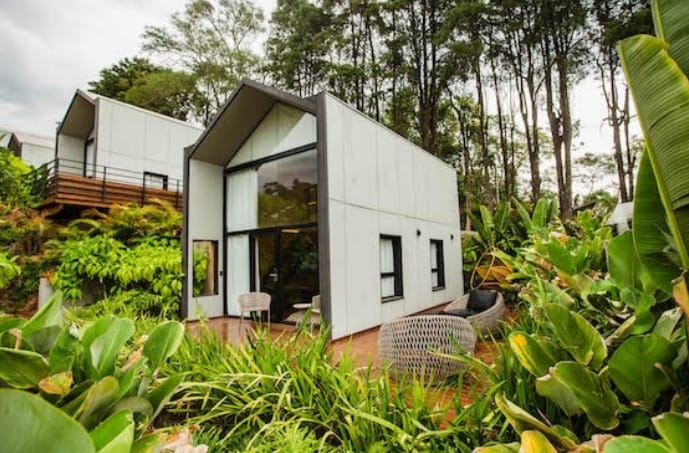 Um refúgio quiet luxury na renovada São Roque, a capital do vinho paulista 2 | Brazil Economy Exterior dos chalés em estilo nórdico, com dois pavimentos e pé-direito duplo
