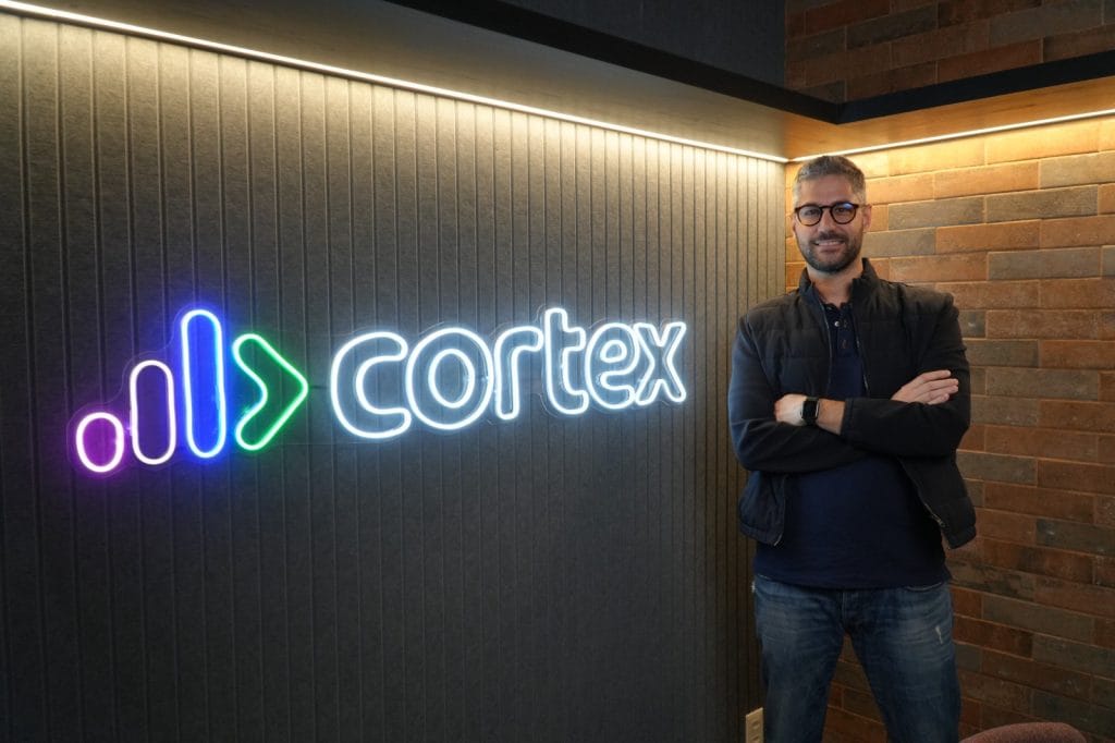 Pedro Henrique Escarabelin, diretor da Cortex, diz que relatórios que demoravam cinco horas hoje levam cinco minutos