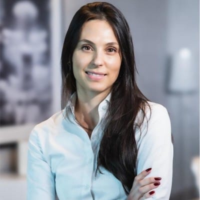 Com US$ 2 bi de brasileiros sob gestão nos Emirados Árabes, executiva aponta os atrativos 2 | Brazil Economy Kath Zagatti, advogada e head de private wealth da MH/Q, empresa de Dubai especializada em estruturação e transferência de riqueza para os Emirados Árabes