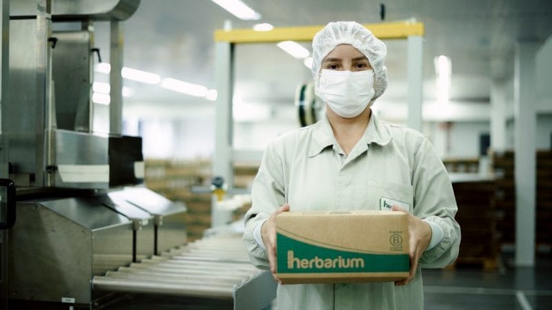 Herbarium acelera com cannabis, projeta faturamento de R$ 1 bilhão e busca liderança 3 | Brazil Economy A empresa hoje opera com um portfólio que combina extrato Full Spectrum e canabidiol em três apresentações