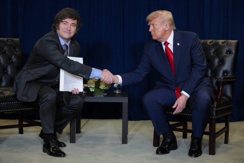As negociações de Trump para resgatar a Argentina e, de quebra, deter a esquerda O governo de Donald Trump está avaliando cuidadosamente uma campanha para resgatar a economia de Milei
