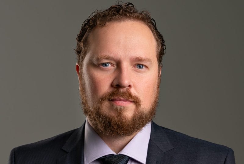 Mercado de carbono: promessa verde ou negócio de bilhões às empresas brasileiras? 6 | Brazil Economy Leonardo Corrêa diz que as emissões de gases de efeito estufa provocam danos ambientais e custos sociais