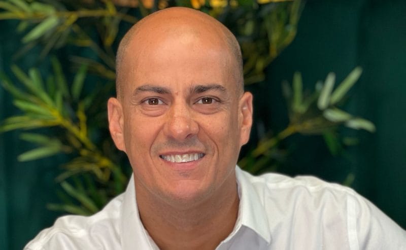 Vídeo: Especialista lista 5 etapas para adaptar um negócio ao mercado americano 8 | Brazil Economy Alfredo Trindade, CEO da Ecco Planet, diz que o erro mais comum é acreditar que basta abrir uma LLC