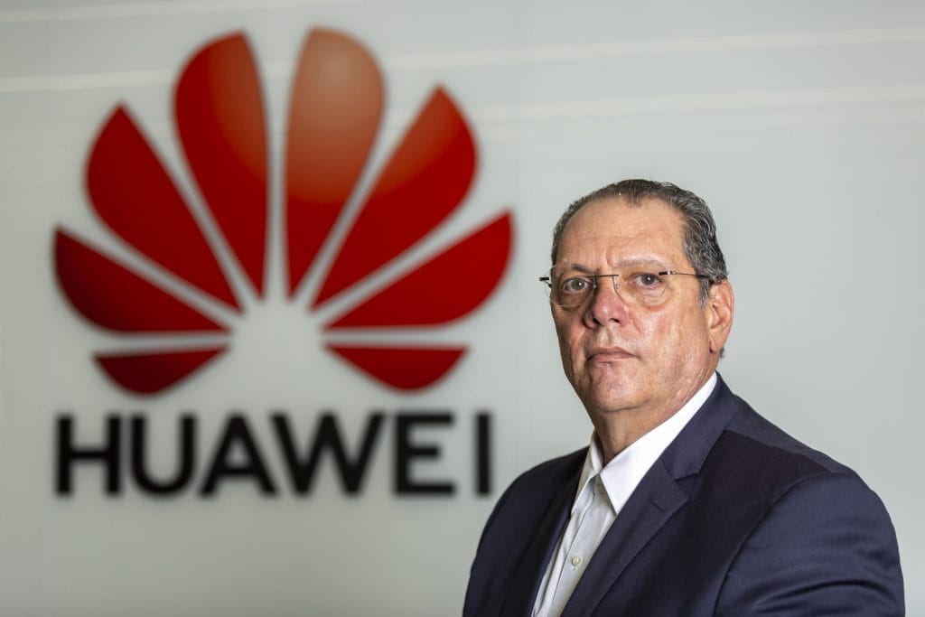 Made or create in China? Huawei supera preconceitos para conectar o Brasil 1 | Brazil Economy Atilio Rulli, VP da Huawei: companhia pretende investir em energia fotovoltaica e data centers no Brasil