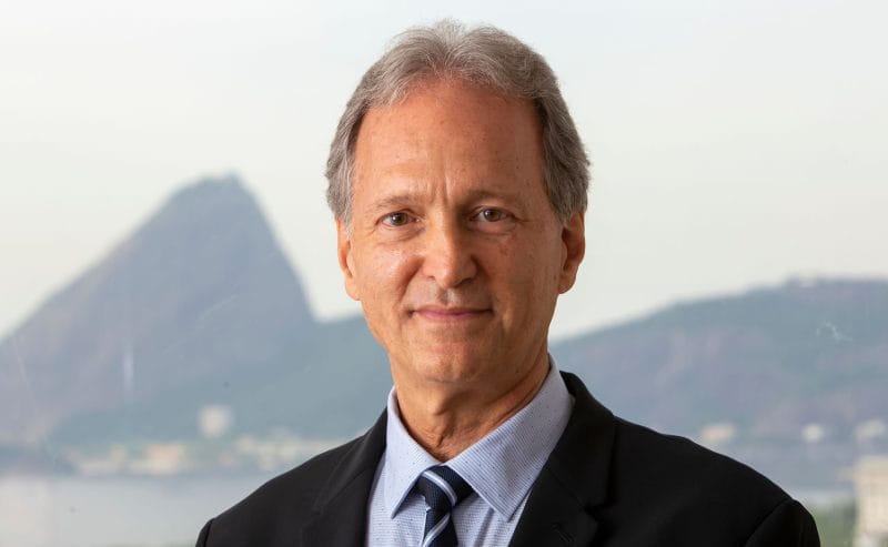 Emerson Kapaz afirma que a ANP criou um problema ao liberar bomba branca em postos de bandeira