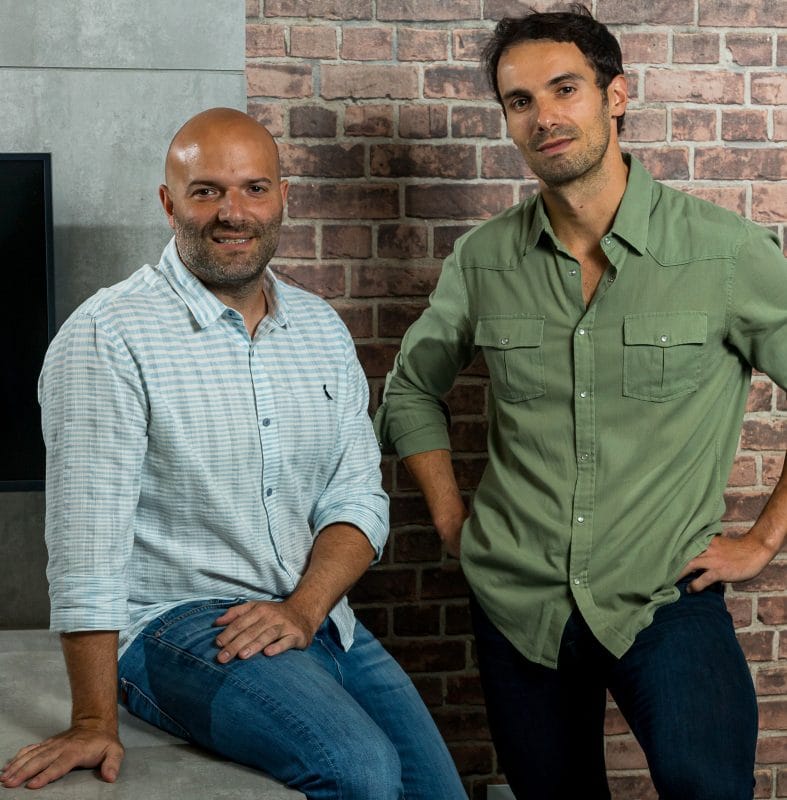 Easy Drinks coloca tecnologia na coqueteleira e projeta receita de R$ 40 milhões anuais 2 | Brazil Economy Fabricio e Bruno Lot, irmãos e sócios na Easy Drinks. Lançamento de uma linha de bebidas em parceria com a Tetra Pak terá R$ 12 milhões em ações de mídia