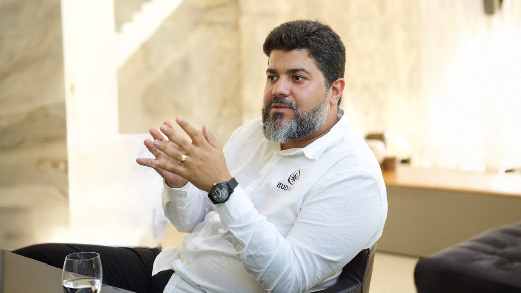 Tassio Gil, cofundador e CEO da BudMed, diz que a tecnologia permite unir ciência, inovação e impacto social