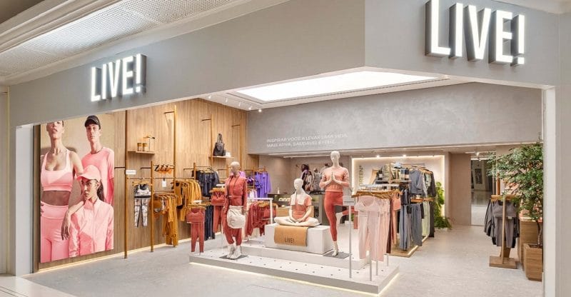 Tênis, design, expansão global: os passos da Live! para vender R$ 2 bilhões em 2028 2 | Brazil Economy Neste ano, foram abertas mais 60 lojas da Live!, totalizando 377, sendo quatro no exterior