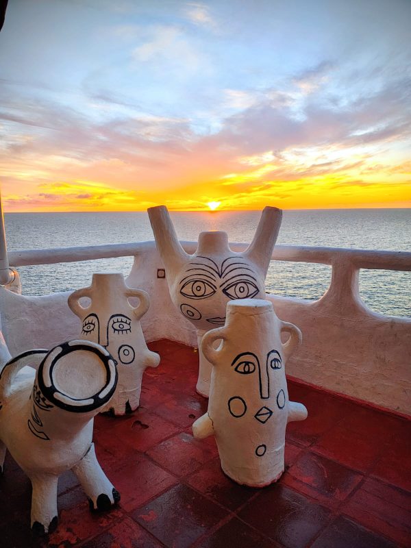 A Casapueblo, construída para ser moradia e ateliê de Carlos Páez Vilaró, é hoje museu e hotel 