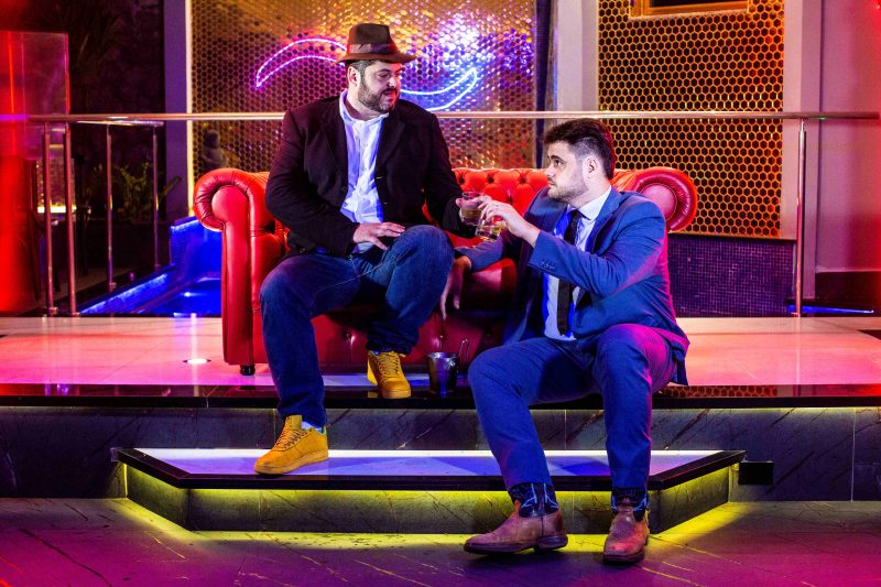 Os irmãos Aruã e Aratã Maroni (à dir.) implementam uma reformulação no modelo de negócio da casa