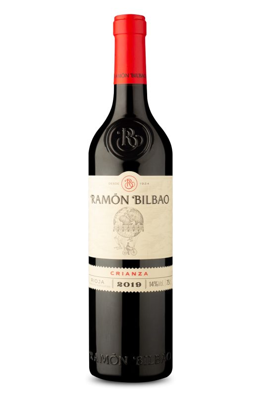 Ramón Bilbao Crianza, clássico de Rioja, com notas de frutas negras maduras, especiarias e leve toque de carvalho
