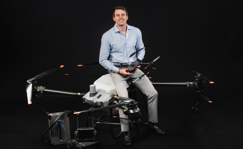 Ex-piloto de carros de corrida, Adriano Buzaid é fundador e CEO da Gohobby